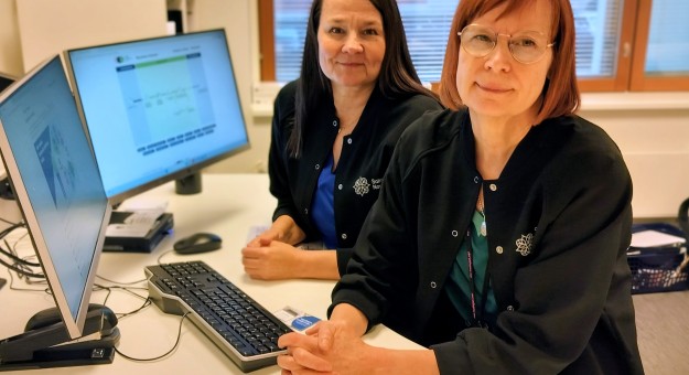 Vuoden MS-hoitotyön teko -palkinto Sairaala Novan Aija Kalliolle ja Helena Manniselle 