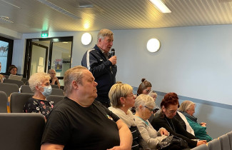 Yleisöä Jämsässä 20.5.22