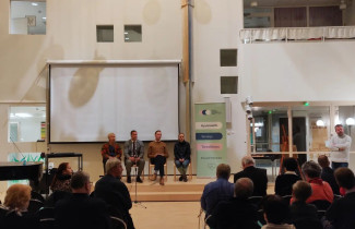 Keuruun Hyvä arki kaikille -tilaisuuden yleisöä