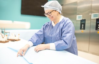 Lea Takalo ja leikkauskori 