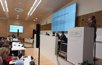 Palveluverkon asukastilaisuus Jyväskylän Viitaniemessä Gradian valtuustosalissa