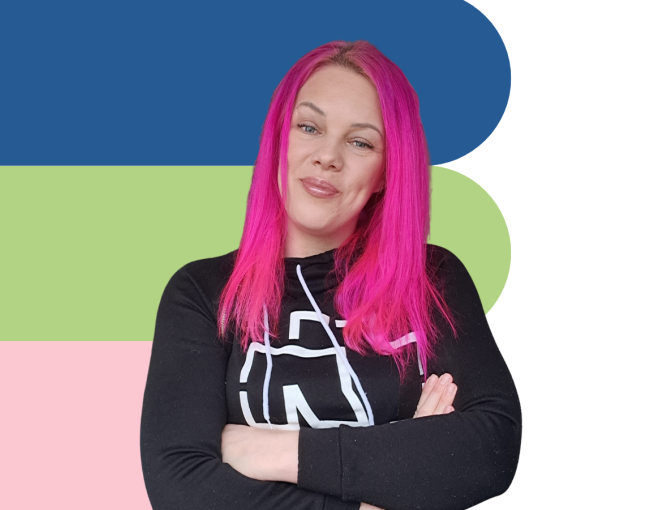 Hyvaks-lähettiläs Heidi katsoo kameraan