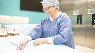 Lea Takalo ja leikkauskori 