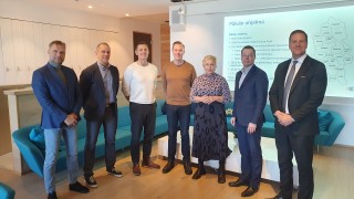 Keski-Suomen kansanedustajat ja hyvinvointialue keskustelivat valtion ja hyvinvointialueiden yhteistyön ja luottamuksen vahvistamisesta.